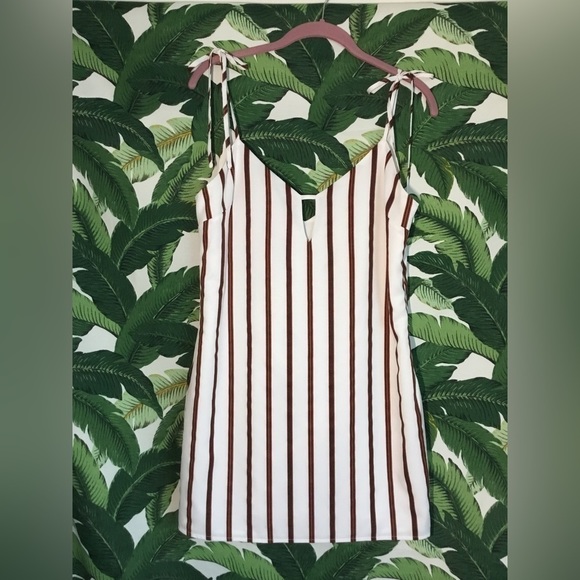 SUPERDOWN Tie Strap Mini Dress White Brown Stripes New NWT Revolve Size Medium - Picture 15 of 16